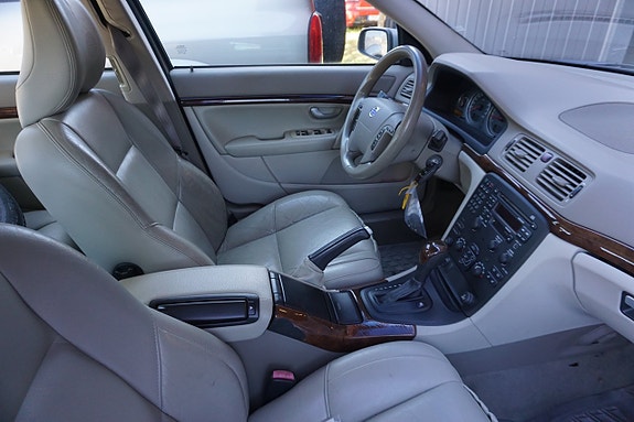 Volvo S80 6 of 7