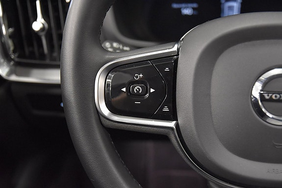 Volvo V60 Cross Country 10 of 30