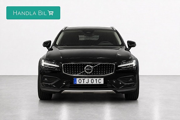 Volvo V60 Cross Country 3 of 30