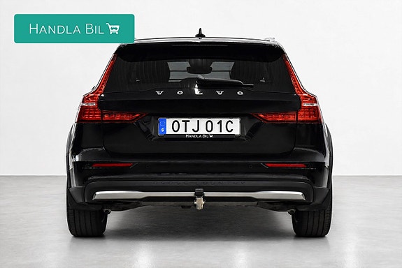 Volvo V60 Cross Country 6 of 30
