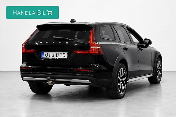Volvo V60 Cross Country 5 of 30