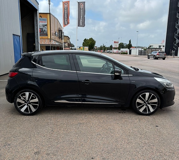 Renault Clio 7 of 12