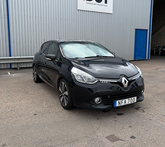 Renault Clio 2 of 12