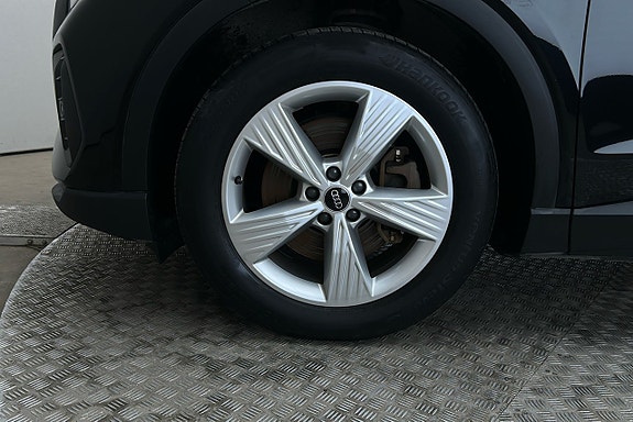 Audi Q4 e-tron 11 of 23