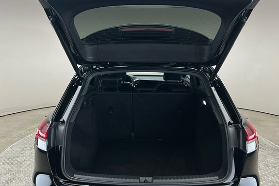 Audi Q4 e-tron 14 of 23