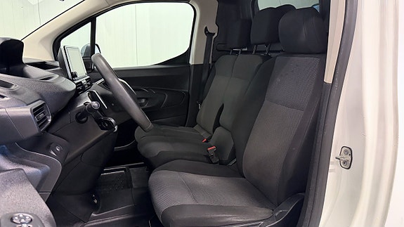 Peugeot Partner 7 of 9