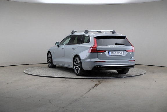 Volvo V60 2 of 28