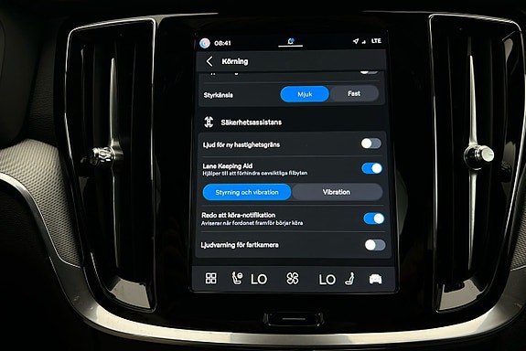 Volvo V60 25 of 28