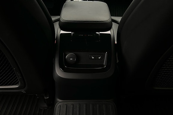 Volvo V60 23 of 28