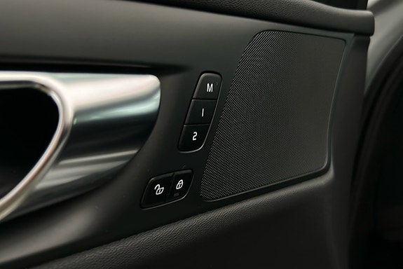 Volvo V60 19 of 28
