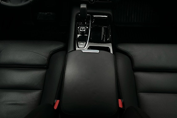 Volvo V60 9 of 28