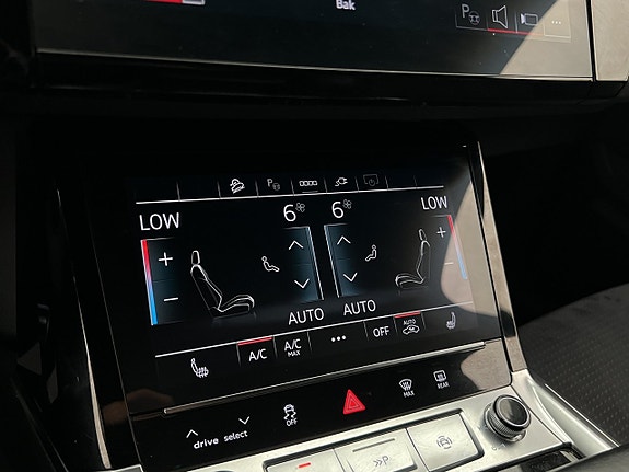 Audi Q8 e-tron 24 of 30