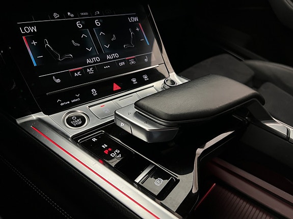 Audi Q8 e-tron 25 of 30