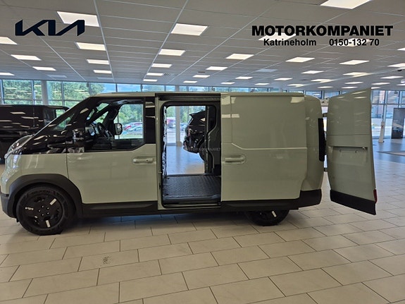 Kia PV5 12 of 17