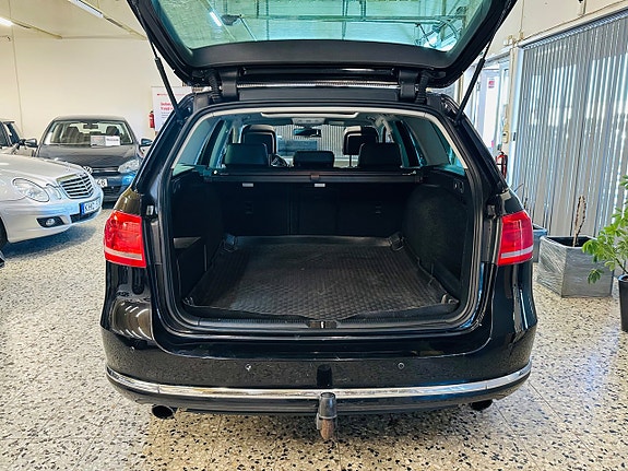 Volkswagen Passat 7 of 22