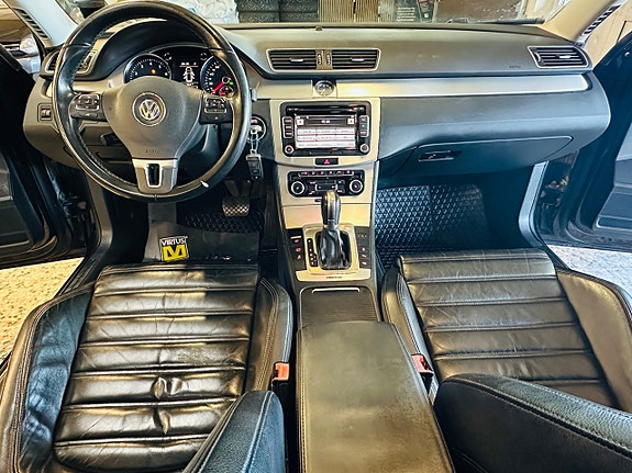 Volkswagen Passat 9 of 22