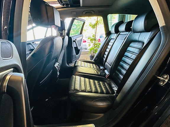 Volkswagen Passat 15 of 22