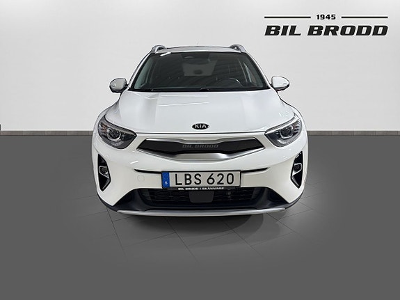 Kia Stonic 2 of 14