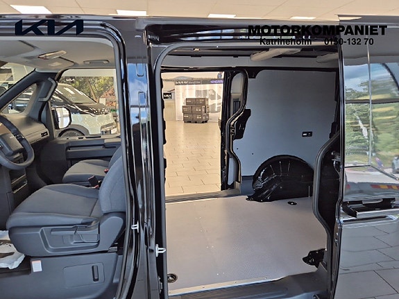 Kia PV5 9 of 15