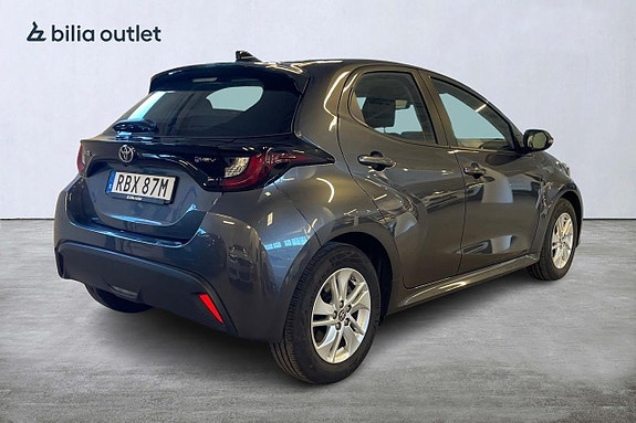 Toyota Yaris 6 of 21