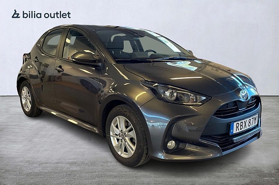 Toyota Yaris 7 of 21