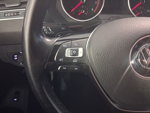 Volkswagen Tiguan 9 of 19