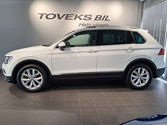 Volkswagen Tiguan 3 of 19