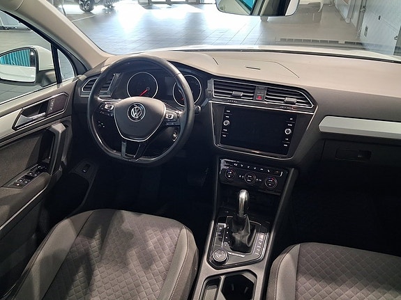 Volkswagen Tiguan 7 of 19