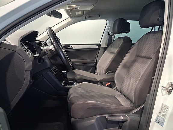 Volkswagen Tiguan 6 of 19