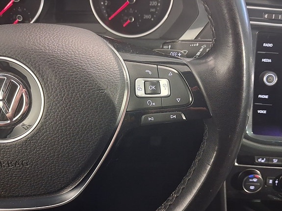 Volkswagen Tiguan 10 of 19