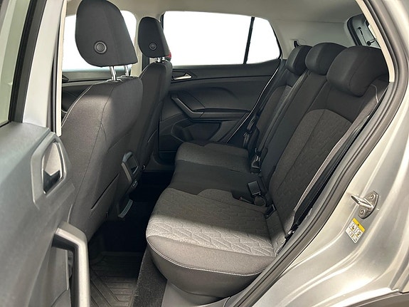 Volkswagen T-Cross 10 of 15