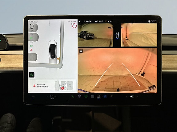 Tesla Model Y 11 of 24