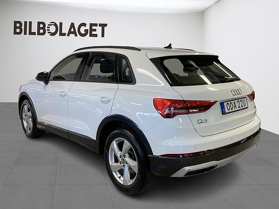 Audi Q3 3 of 12