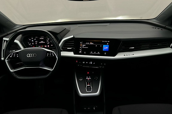 Audi Q4 e-tron 3 of 3