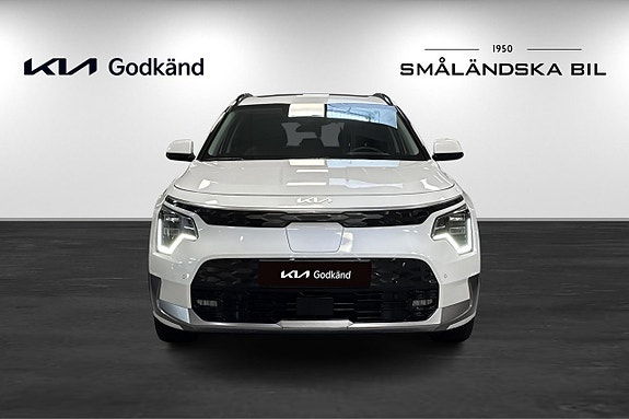 Kia Niro 2 of 18