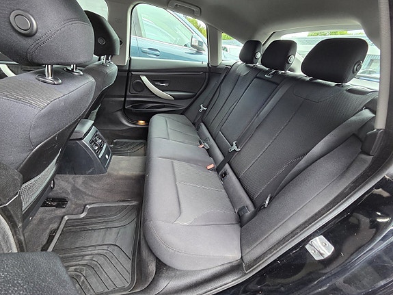 BMW 318d 9 of 19