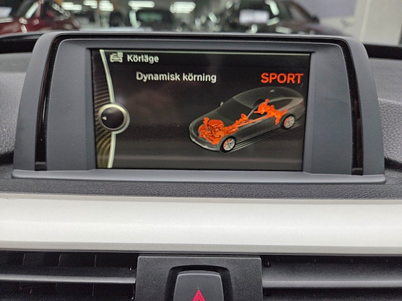 BMW 318d 8 of 19