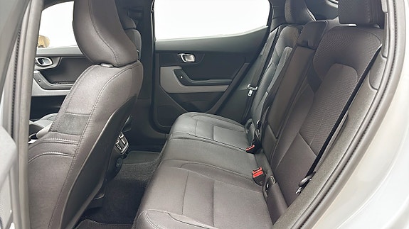 Polestar 2 12 of 18