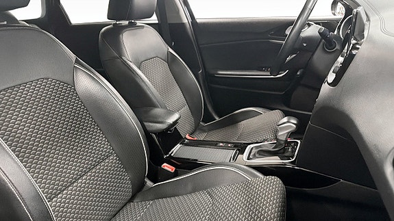 Kia Ceed 18 of 26