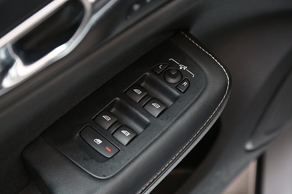 Volvo V60 11 of 30
