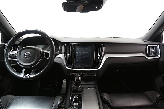 Volvo V60 19 of 30