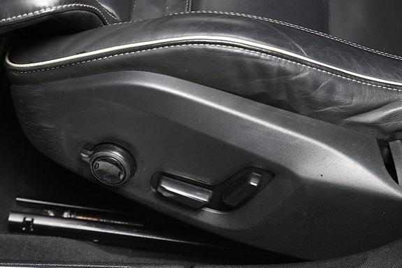 Volvo V60 13 of 30