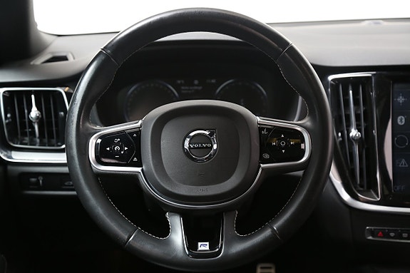 Volvo V60 17 of 30