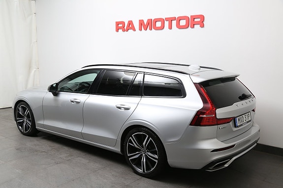 Volvo V60 4 of 30