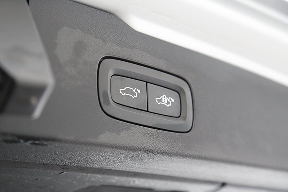Volvo V60 30 of 30
