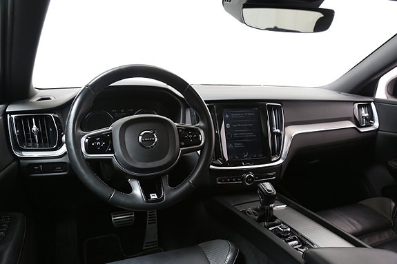 Volvo V60 15 of 30