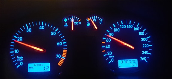 Volkswagen Passat 5 of 7
