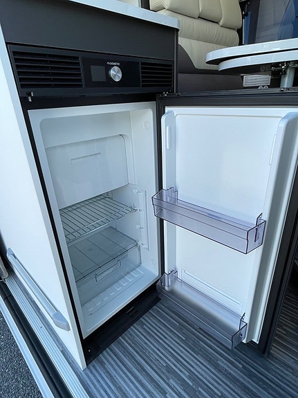 McLouis MENFYS 4 -VAN -Långbäddar (390 Mil )- Fullutrustad -Vinter Paket-Golvvärme- 14 of 27