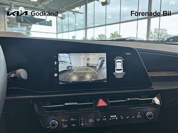 Kia Niro 9 of 15