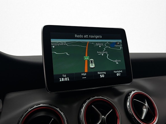 Mercedes-Benz GLA220 d 15 of 30